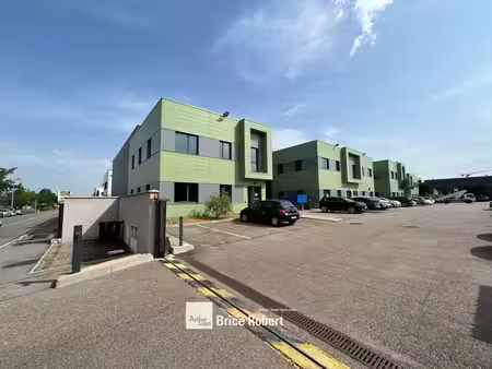 location local d’activités rillieux la pape 69140 456m²