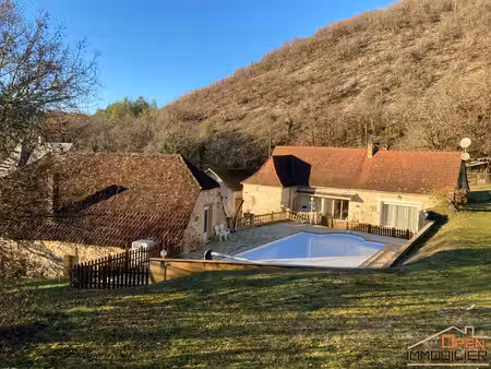 maison 127m²-piscine-dépendances-terrain 9 000m²