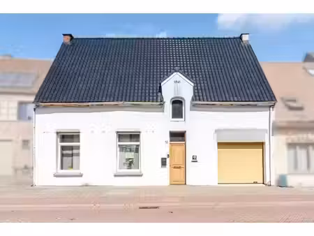 maison semi-mitoyenne avec grand jardin