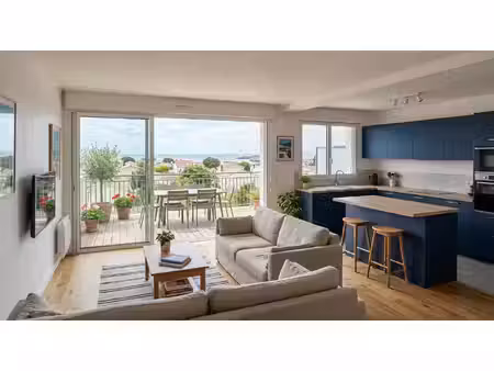 4 pieces dernier etage - vue mer - port neuf