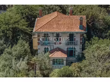 maison de luxe à vendre dans le quartier pereire-ville-d'hiver