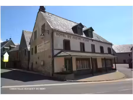 vente maison 262 m² à laqueuille (63820)  113 000 €