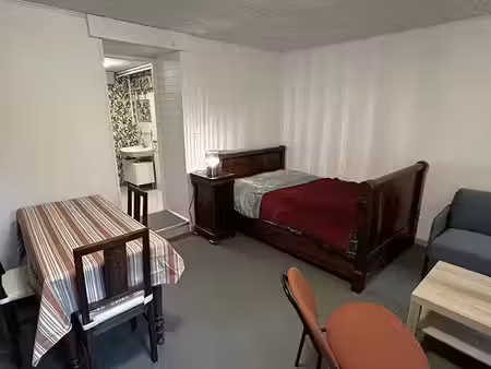 location meublée appartement 1 pièce 40 m² à challex (01630)  850 €