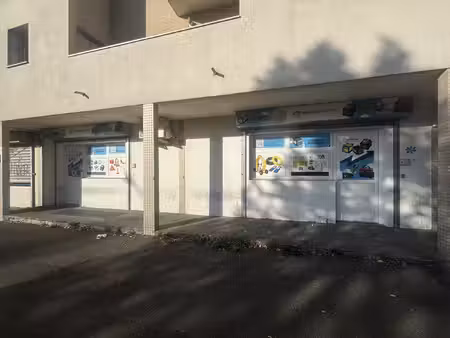 boutique en très bon état  centre-ville