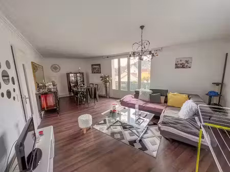 location appartement 4 pièces 92 m² à saint-rémy-lès-chevreuse (78470)  1 250 €