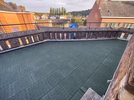 appartement de 85m² + rooftop 35m² 800€ +50€ de charge