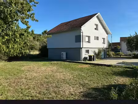 a découvrir maison de 138m² entièrement rénovée en 2023