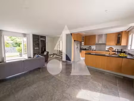 les muriers  magnifique maison 5 pièces de 150 m2