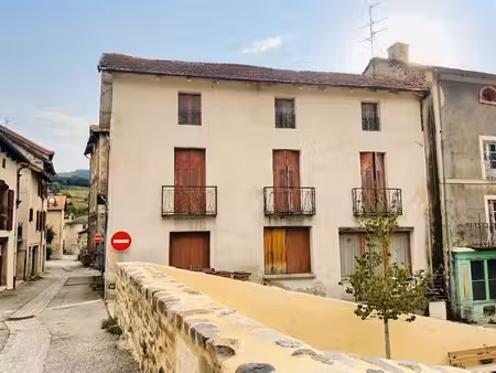 maison de village - 140m ²