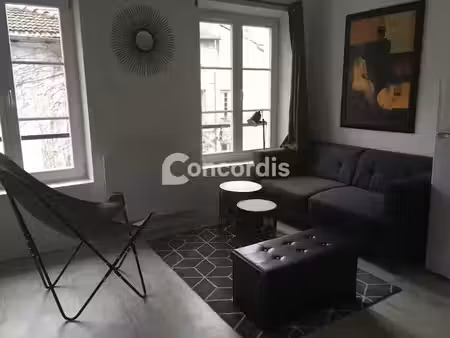 location meublée appartement 3 pièces 29 m² à nancy (54000)  595 €