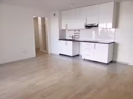 location appartement 3 pièces 66 m² à asnieres-sur-seine (92600)  1 650 €