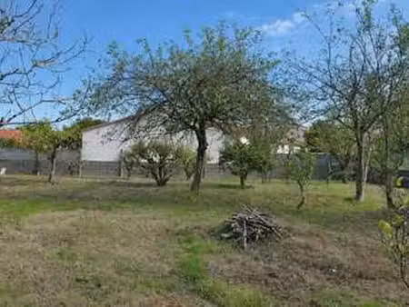 vente terrain à rezé (44400) : à vendre / 458m² rezé