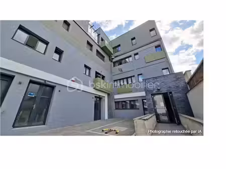 bureau de 138 90 m² à montreuil