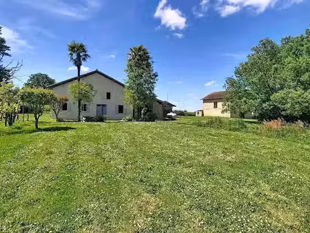 vente maison 4 pièces 137 m² à nogaro (32110)  195 000 €
