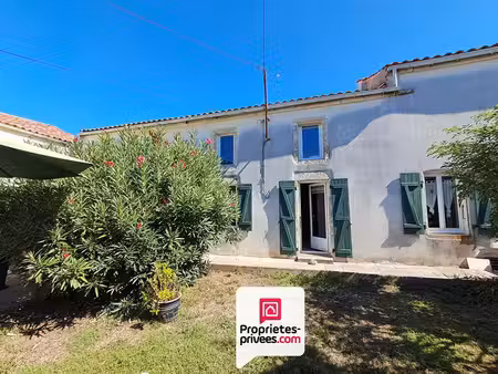 ravissante maison rénovée et climatisée; avec grange et jardin