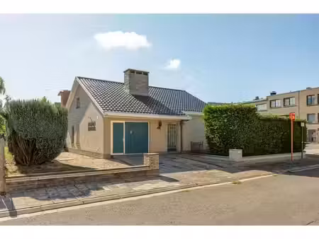 bungalow indépendant avec garage et jardin orienté plein sud