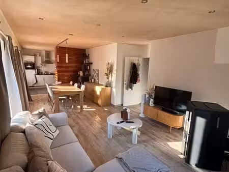 appartement à louer 1 chambre + terrasse + garage