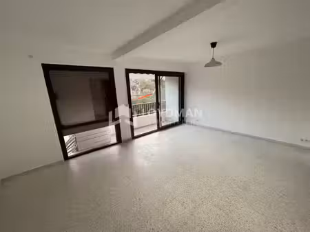 appartement t5 de 101m² entièrement rénové calme et lumineux  avec clim  cave  et balcon v