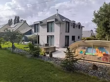 location maison à châteaubourg (35220) : à louer / 170m² châteaubourg