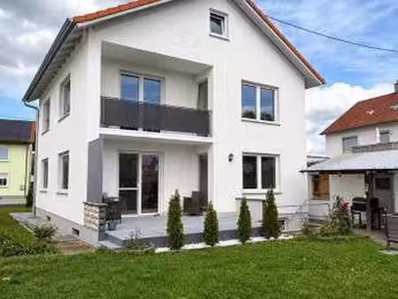 location maison à rezé (44400) : à louer / 89m² rezé