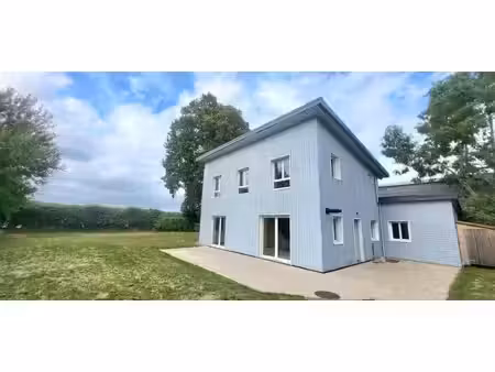 bois-guillaume : mi 150 m² (2011) - jardin 700 m²   4 ch & 4 pk intérieurs - belle opportu
