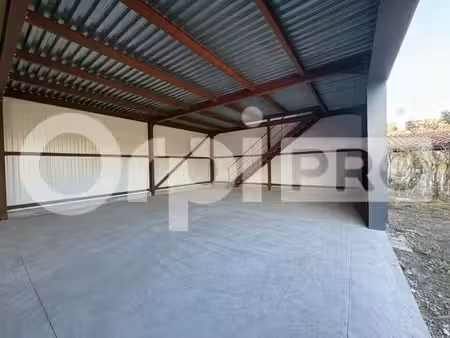 location local d’activités saint-vincent-de-tyrosse 40230 141m²