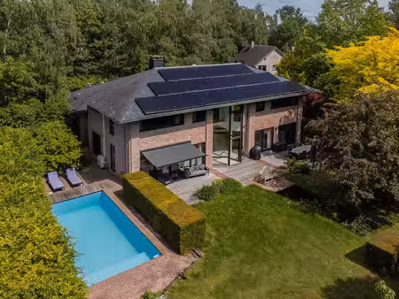 villa d’architecte 5 ch avec piscine – domaine du bercuit