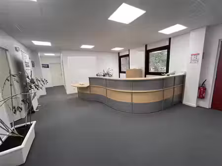 location bureau gouesnou 229 m²