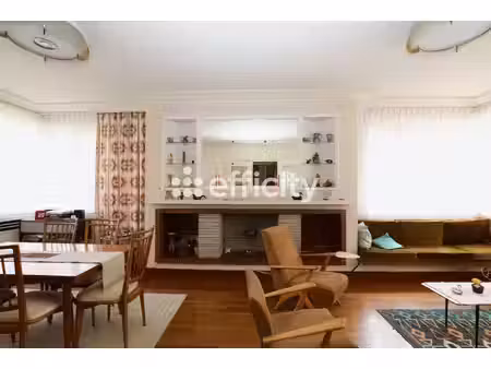 maison 10 pièces - 228 m²