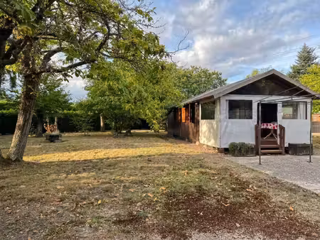 terrain de loisir arboré de 1360m2 avec cabanon aménagé de 24m2 — marigné-laillé