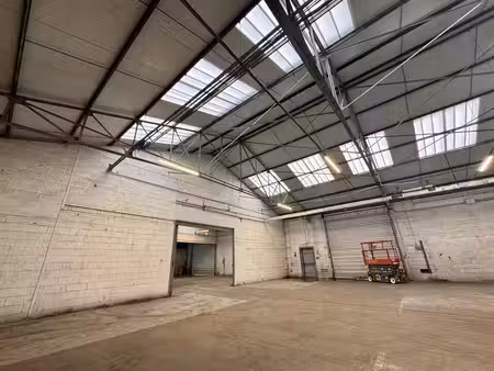 location local d’activités le havre 76600 1050m²