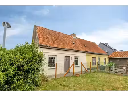 huis te koop in meulebeke met 2 slaapkamers