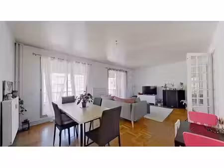 appartement 3 pièces - 75 m²