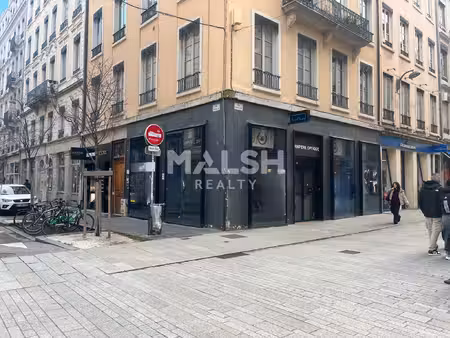 location local commercial 88m²