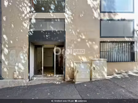 location commerce marseille 13006 70m²