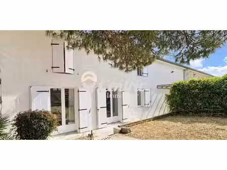 maison avec jardin et terrasse moncoutant (79)