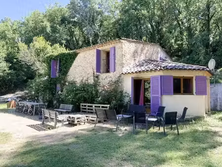 salernes maison en pierre de 156 m2 sur un terrain boisé de 5 931 m2