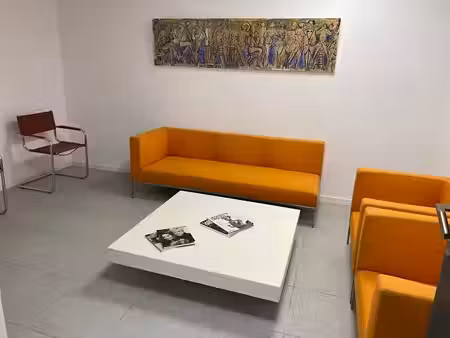 vente locaux professionnels 4 pièces 108 m² à eguilles (13510)  245 000 €