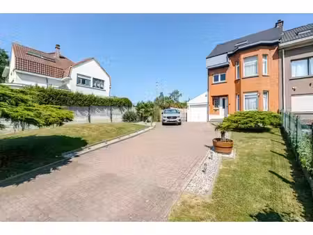 maison spacieuse à strombeek-bever