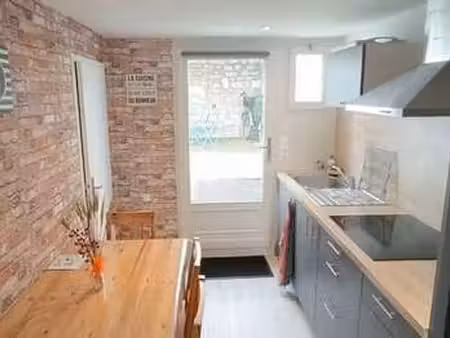 location maison meublé à fontenay-le-comte (85200) : à louer meublé / 45m² fontenay-le-com
