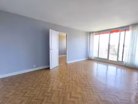 appartement 2 pièces place de la boule nanterre