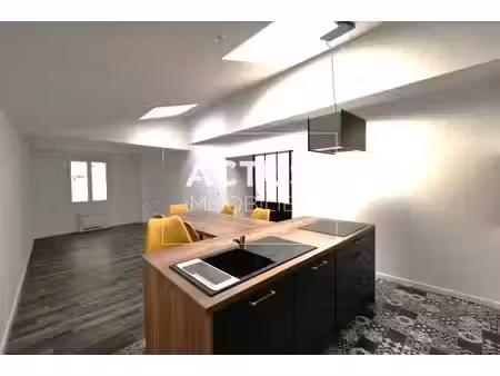 élégante maison de ville rénovée avec garage de 82 m2 -