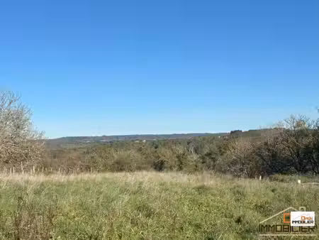 terrain à bâtir viabilisé 979m²