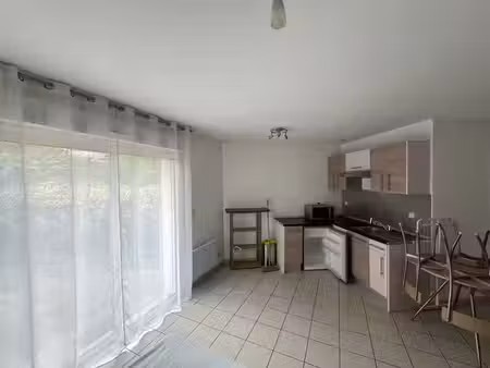 location appartement 1 pièce 30 m² à samoreau (77210)