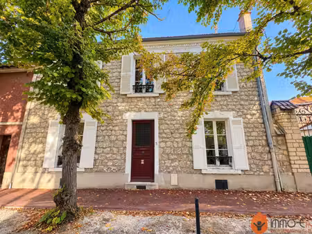 maison de luxe à vendre à saint-maur-des-fossés