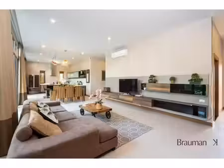 villa de luxe à vendre dans le quartier gare-grand clos