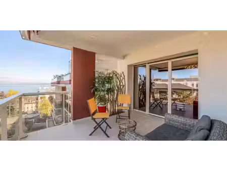 appartement avec terrasse evian-les-bains (74)