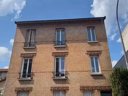92600 asnieres - 2 pieces de 29.15m² - metro les agnettes