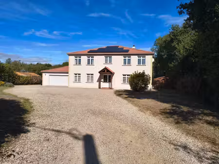maison moderne rurale
