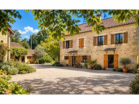 maison à vendre à la chapelle-aubareil (24290) - dordogne